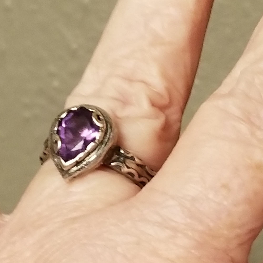 Silpada Sterling Silver Ring with Purple Teardrop Gem - Picture 11 of 13
